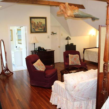 West Tisbury Inn Экстерьер фото