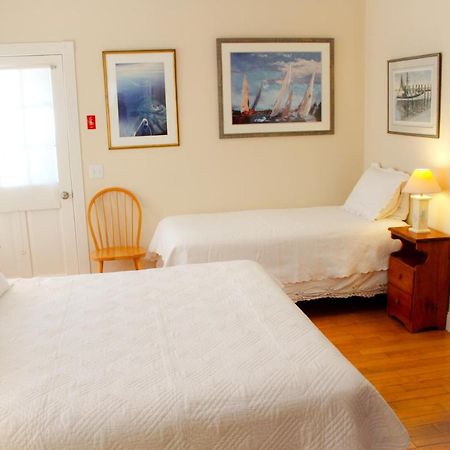 West Tisbury Inn Экстерьер фото