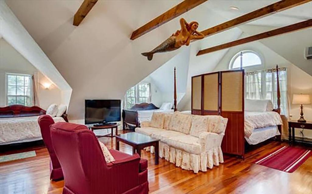 West Tisbury Inn Экстерьер фото