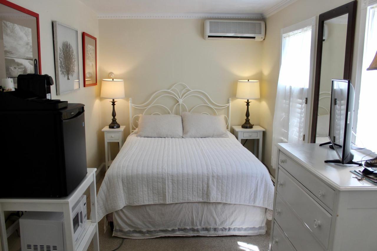 West Tisbury Inn Экстерьер фото